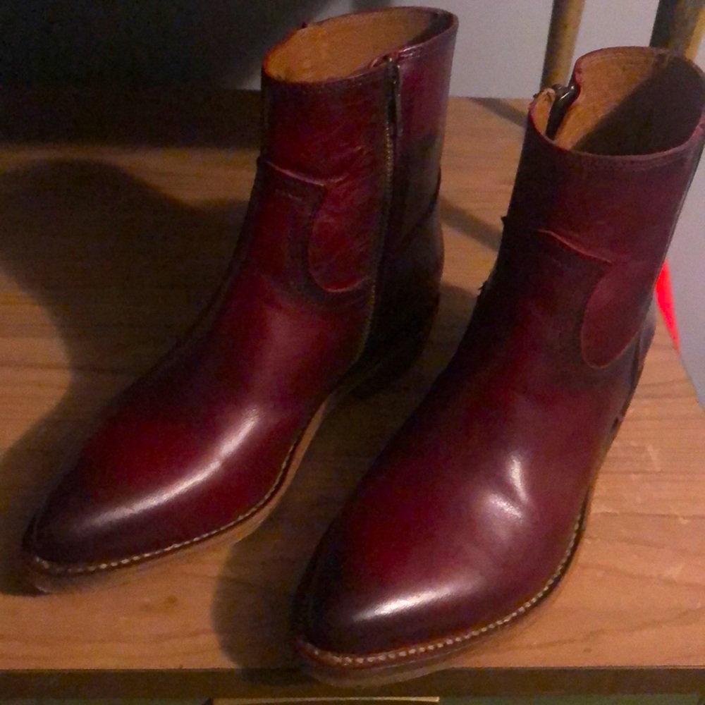 Frye Women's Ankle Boots in Burgundy